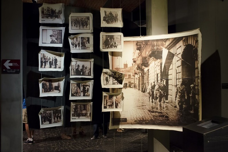 Warszawa historycznie i naukowo - wycieczka patriotyczna trzydniowa