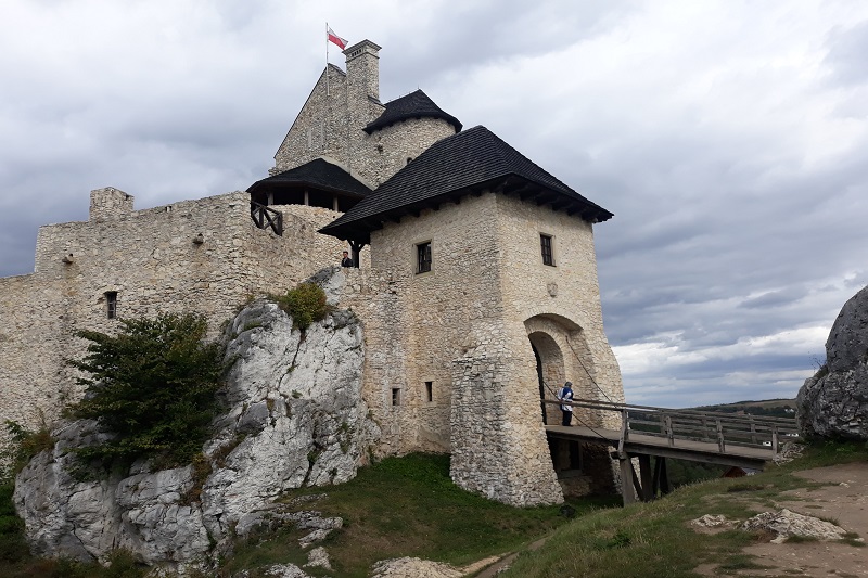 Szlak Orlich Gniazd - część północna - wycieczka patriotyczna 1 dniowa 