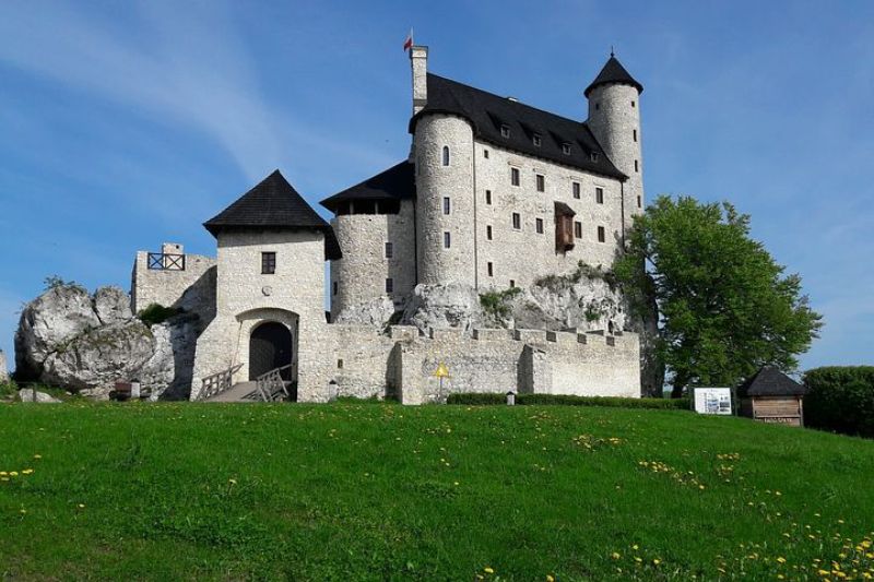 Jura z Krakowem - wycieczka patriotyczna
 trzydniowa